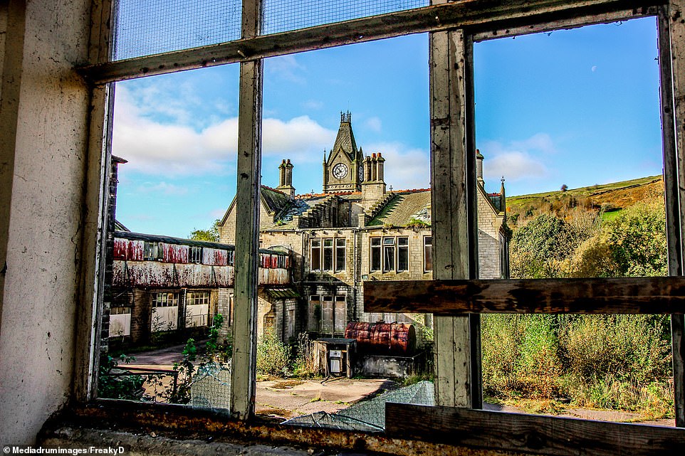 The site which has been earmarked for demolition to make way for a controversial new £19million Saddleworth School development