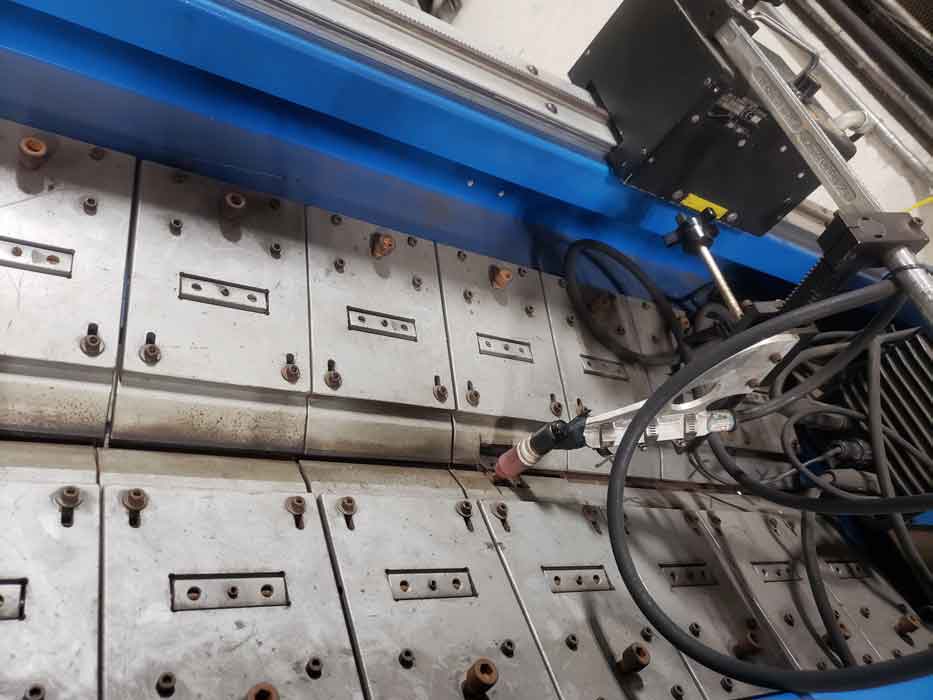 Automated welding robot