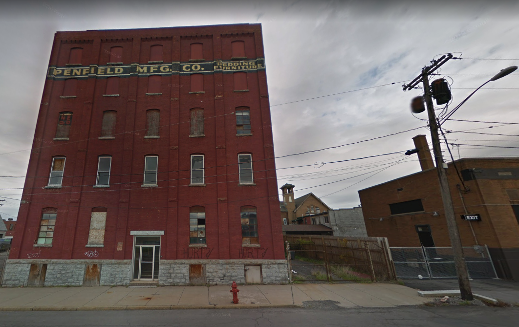 By 2018, the building that's still labeled Penfield wasn't looking so hot. (The house is up there, but not visible from this angle.)