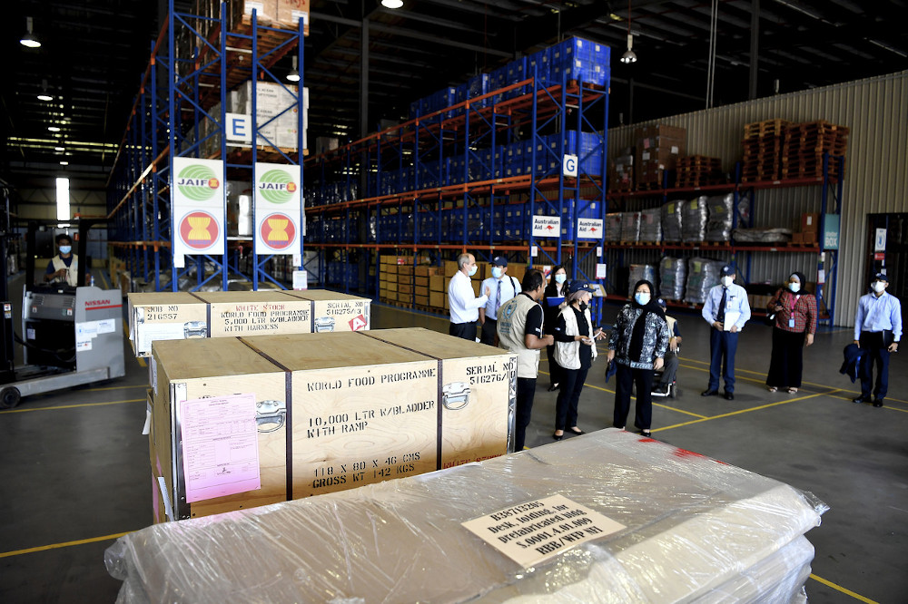 Malaysia and UNHRD are preparing to send out its second humanitarian relief cargo shipment to support Covid-19 operations and humanitarian relief in Chittagong, Bangladesh. — Bernama pic Malaysia and UNHRD are preparing to send out its second humanitarian relief cargo shipment to support Covid-19 operations and humanitarian relief in Chittagong, Bangladesh. — Bernama pic