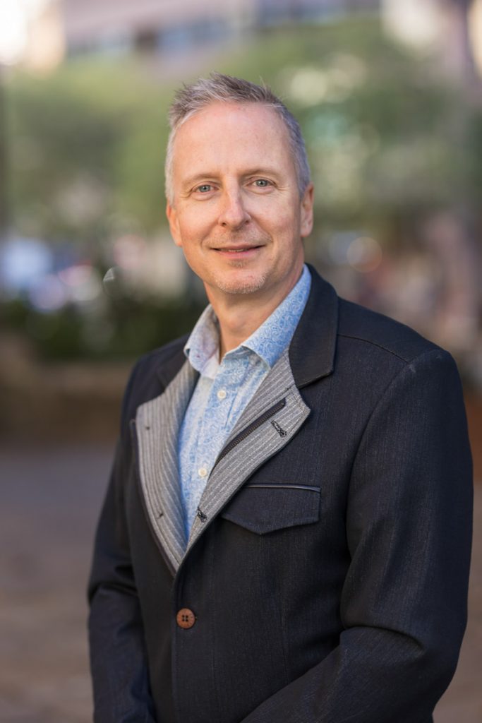 Nicholas Bernhardt, Informed 365