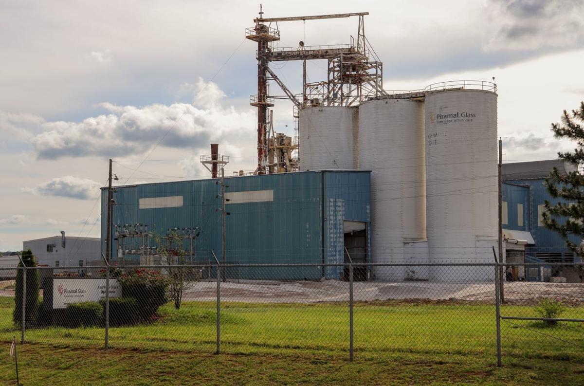 Glass factory to lay-off 165 by August