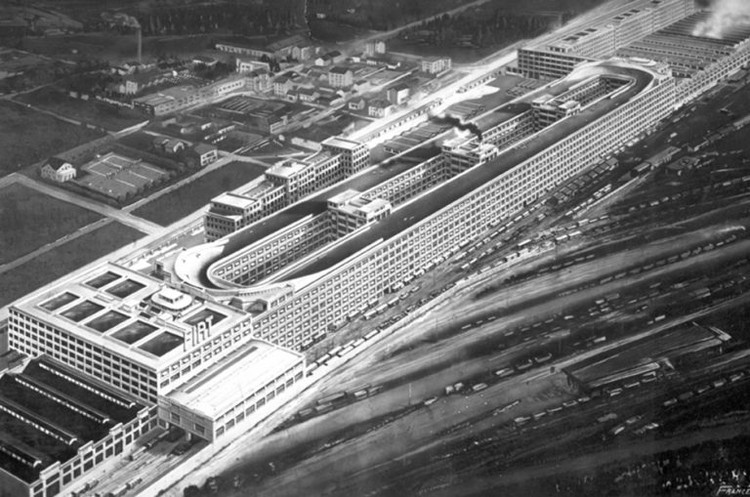 Turin, Lingotto, 1923, © Dgtmedia - Simone. Licensed under CC BY 3.0