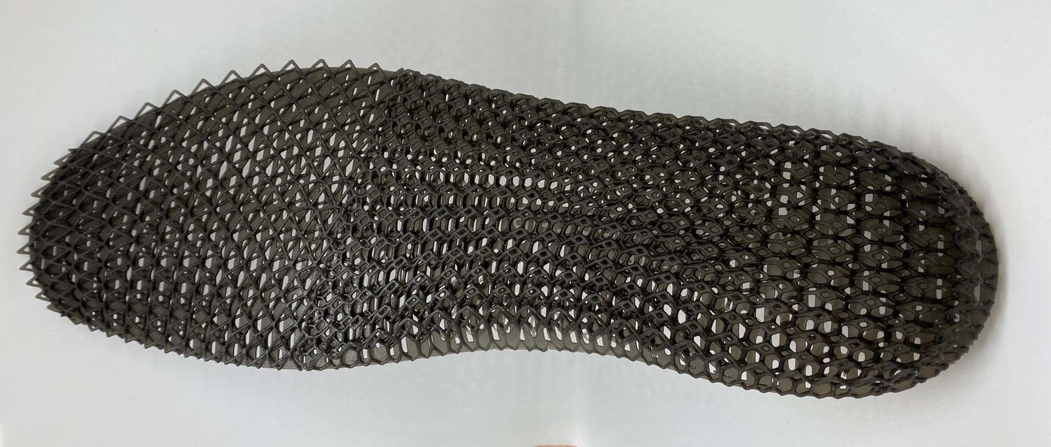 Decathlon shoe insole 3D printed using Figure 4 RUBBER-BLK 10. Photo via Decathlon.