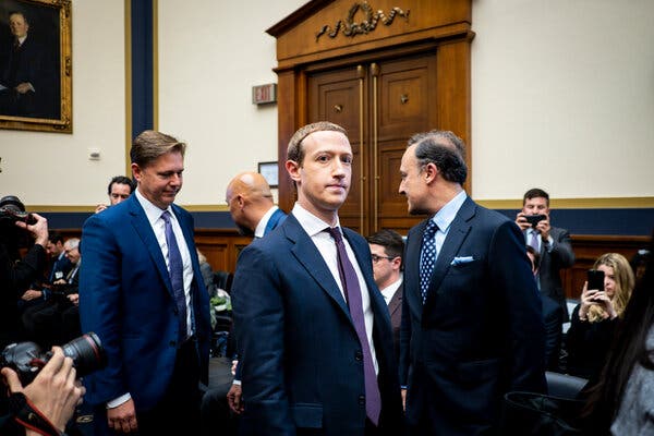 The Federal Trade Commission is preparing to depose Mark Zuckerberg, the chief executive of Facebook, for its investigation of the social network.