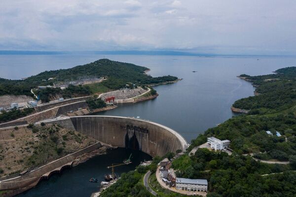 The Kariba Dam and the Kariba lake in Kariba, Zambia, earlier this year, which was suffering from a lack of sufficient rain and was expected to operate at only 25% of its capacity in 2020. Picture: Guillem Sartorio/Getty Images