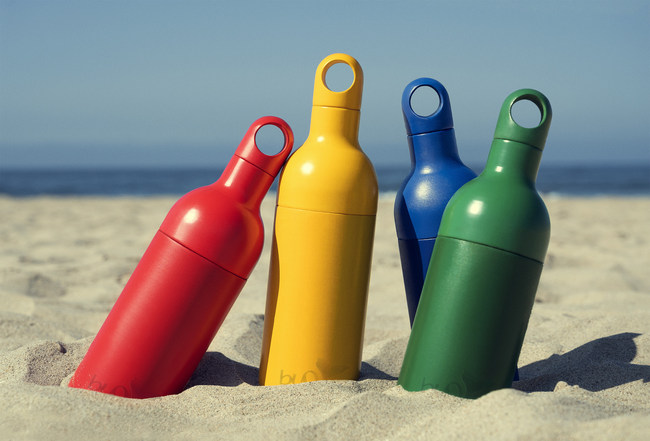 Buoy Bottle comes in four bright colors that can be mixed and matched to create a fully unique bottle.