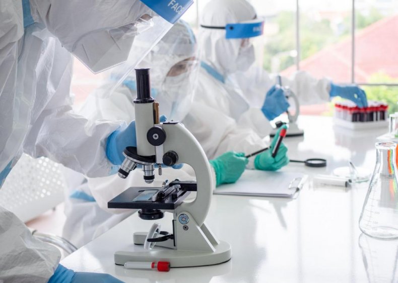 #85. Jiang Rensheng and family