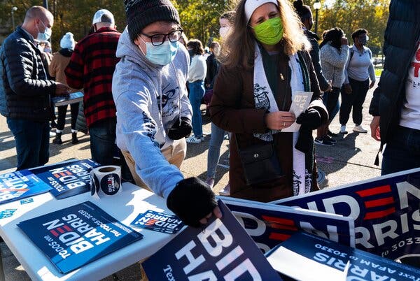 Supporters of Joseph R. Biden Jr., the Democratic presidential nominee, campaigning in Pittsburgh on Saturday.