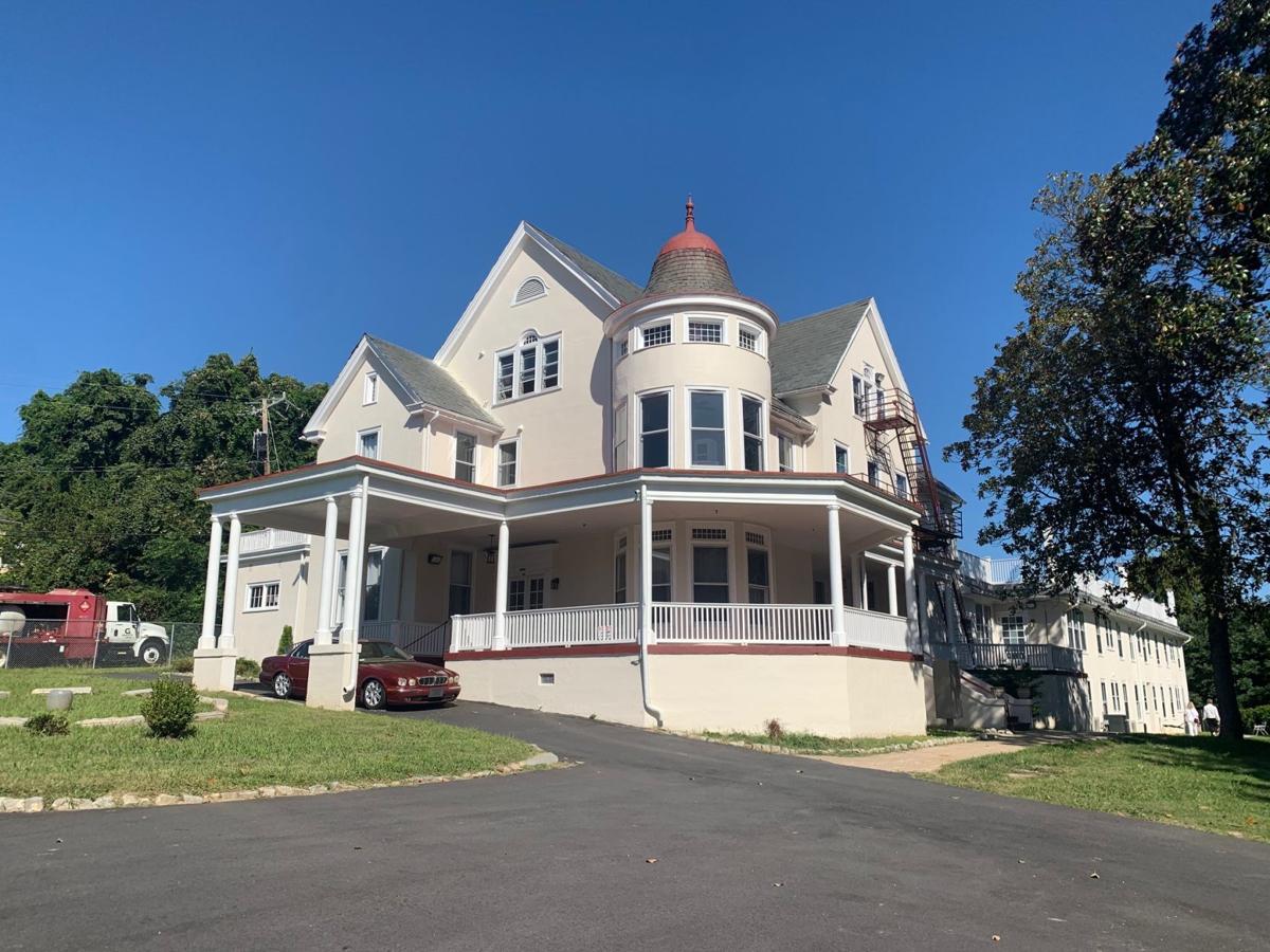 Barton Mansion
