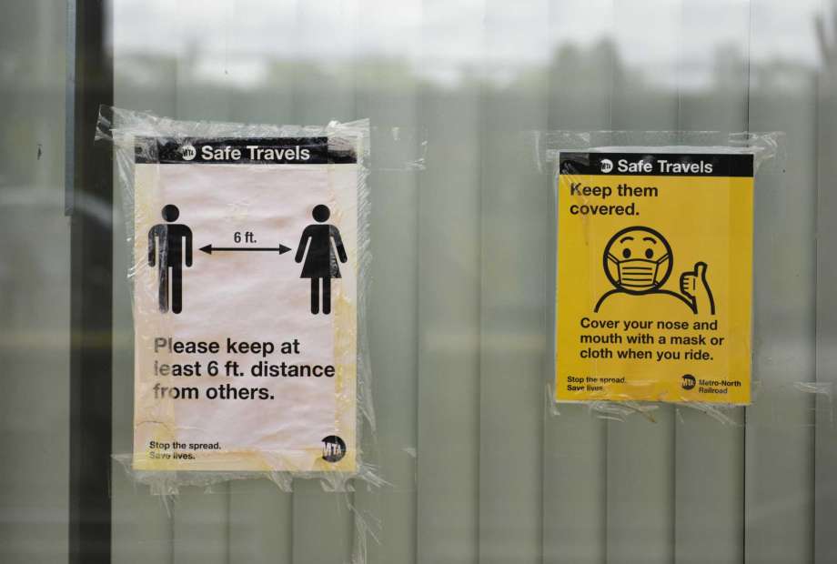 Free face masks will be distributed on Monday, Nov. 17, 2020 to Connecticut rail and bus passengers at various locations around the state, the Department of Transportation has announced. Photo: Tyler Sizemore / Hearst Connecticut Media / Greenwich Time