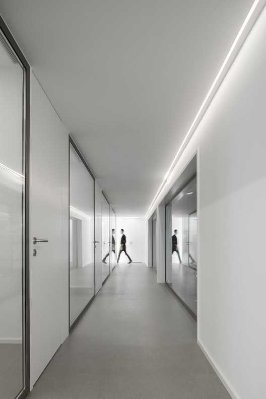 © Ivo Tavares Studio