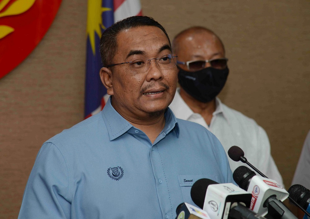 Kedah Mentri Besar Muhammad Sanusi Md Nor speaks to reporters during a press conference at Wisma Darulaman in Alor Setar September 14, 2020. — Bernama pic