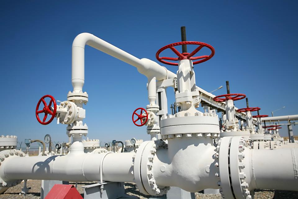 Oil gas processing plant