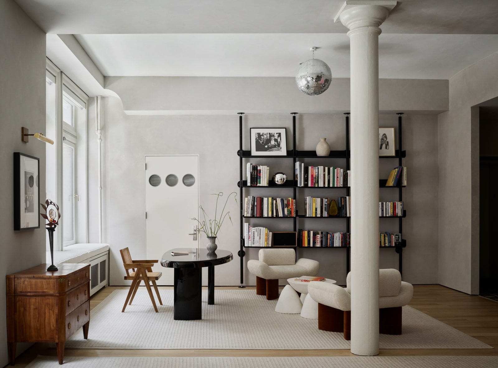 pThis cozy office and library is at the entrance to the apartment next to the parlor. Schuster designed the asymmetric...