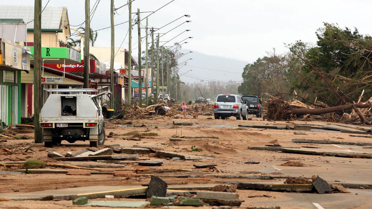 The Bruce Hwy , blocked on he destroyed foreshore area of Cardwell after a tidal surge, after cyclone Yasi hit the area last night , in Cardwell.. Pic. Lyndon Mechielsen Pic. Lyndon Mechielsen The Bruce Hwy , blocked on he destroyed foreshore area of Cardwell after a tidal surge, after cyclone Yasi hit the area last night , in Cardwell.. Pic. Lyndon Mechielsen Pic. Lyndon Mechielsen