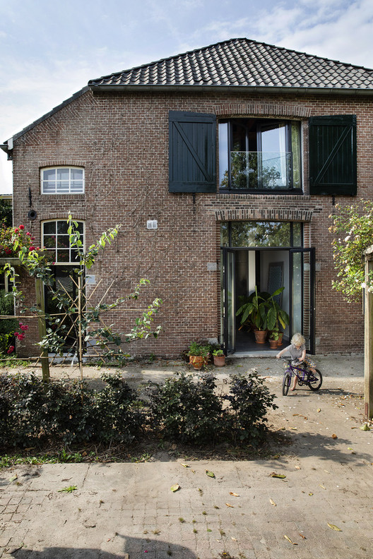 Apple Farm Nooitgedacht House / HILBERINKBOSCH Architecten. Image © Inga Powilleit