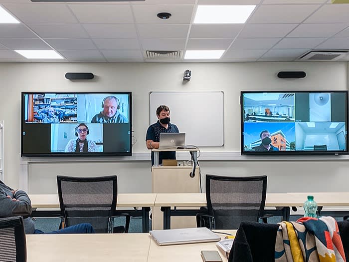 Remote students can join classes at Grenoble Ecole de Management