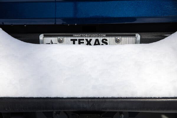 Frigid air that usually sits over the Arctic has swept much farther south than usual because of changes to the jet stream, bringing frosty weather to parts of Texas like Austin that rarely see snow.