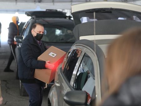 Emergency food distribution