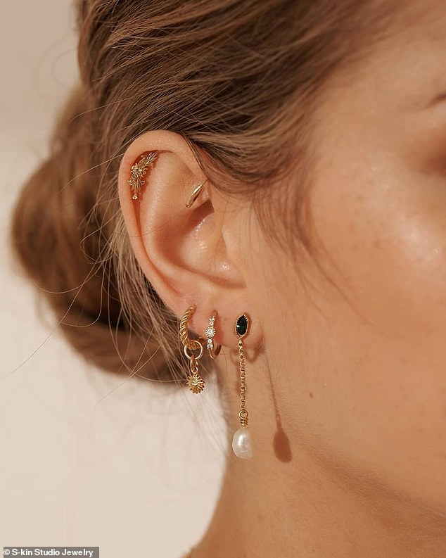A new collaboration between S-kin Studio and Dutch visual artist, Hegia de Boer, sold $40,000 (AUD) worth of stock in the first 24 hours after launching on June 30