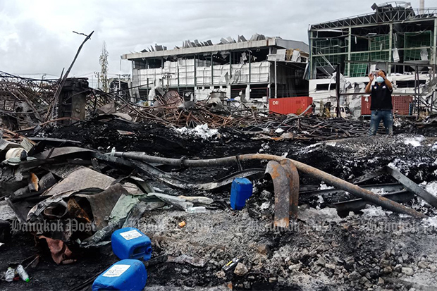 The ruins of the Ming Dih Chemical Co factory in Bang Phli district of Samut Prakan on Tuesday, after the fire was doused. (Rescue foundations photo) The ruins of the Ming Dih Chemical Co factory in Bang Phli district of Samut Prakan on Tuesday, after the fire was doused. (Rescue foundations photo)