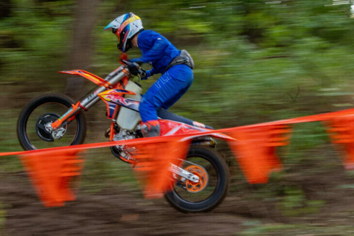 2022-ktm-350-xcf-factory-edition-cycle-news-3