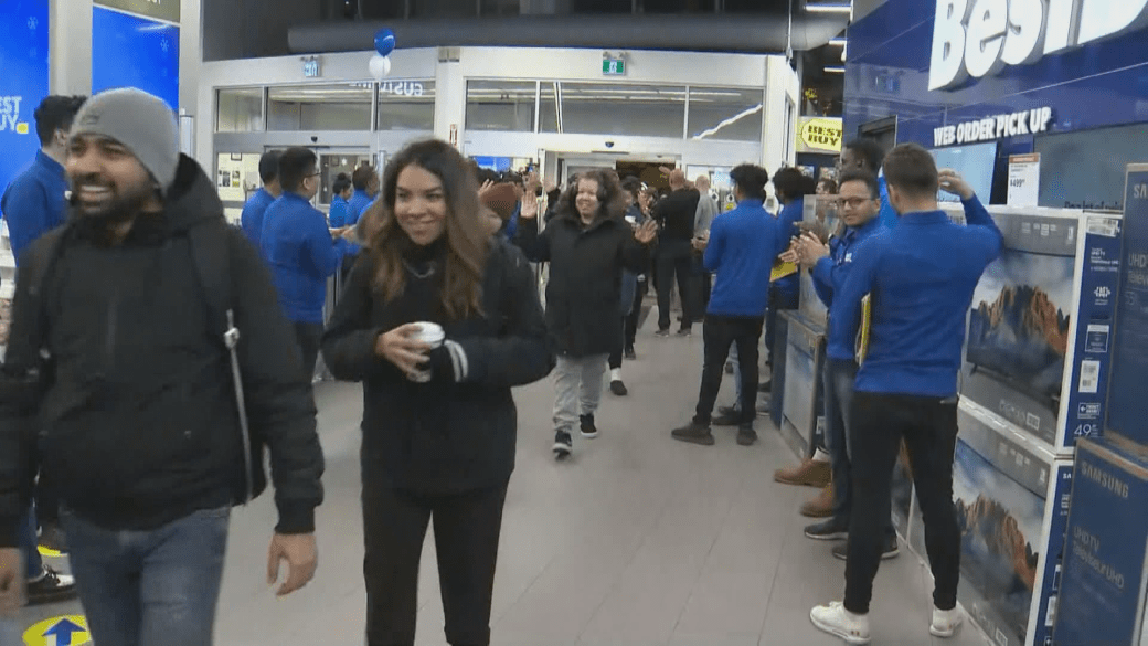 Click to play video: 'Ask an Expert: Black Friday shopping'