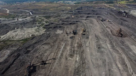 Ministry of Coal auctioned two more coal mines, the revenue of <span class='webrupee'>₹</span>8,158 crore is expected to be generated.&nbsp;(REUTERS)