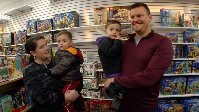 Just before Christmas, Minnesota toy stores grapple with supply chain issues | KSTP-TV