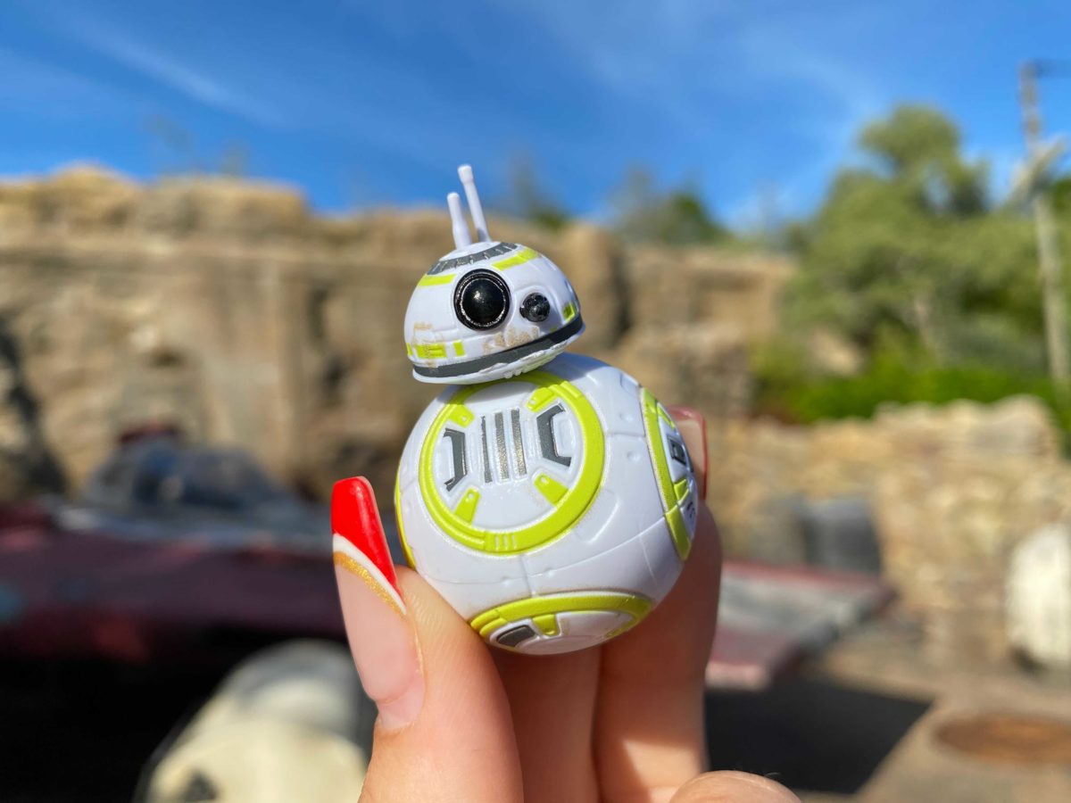 wdw-droid-factory-mystery-crate-action-figures-37-4748840