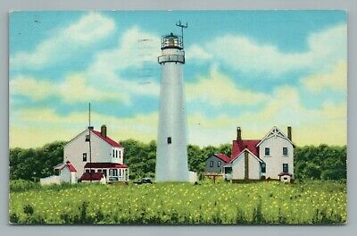 A vintage postcard of the Fenwick Island Lighthouse. (Image: hillsonshoes.com)