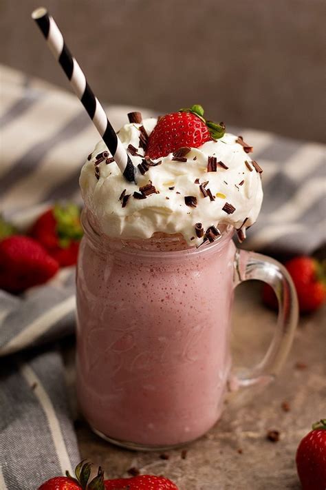 Strawberry Milkshake Food Mamma