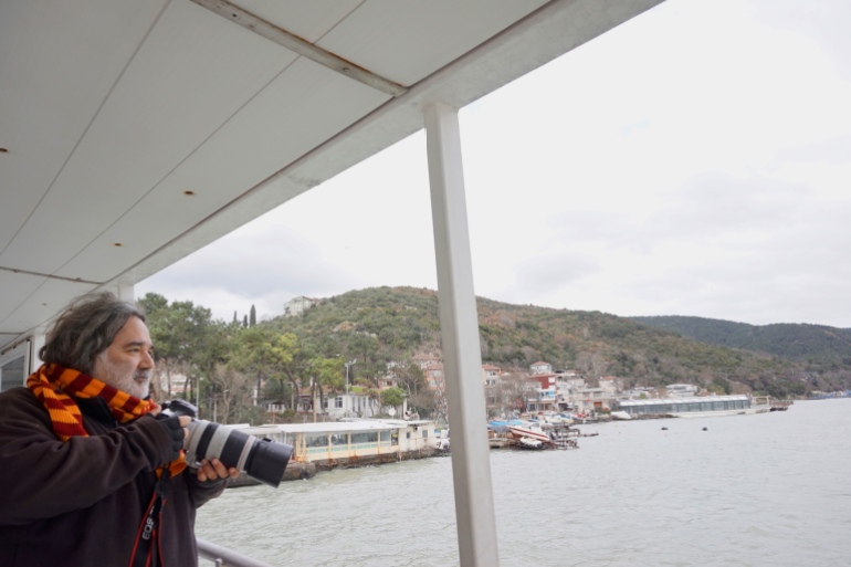 Ship-spotters are often able to predict new conflicts before global superpowers publicly announce them