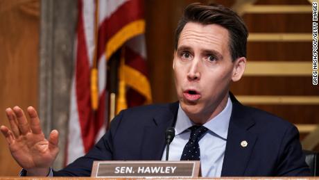 Josh Hawley joins Tucker Carlson in ripping a gash in GOP&#39;s Ukraine stance