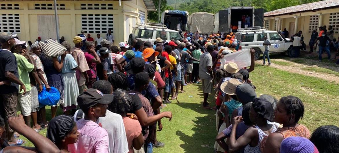 The UN estimates that around 800,000 people were affected by the earthquake.