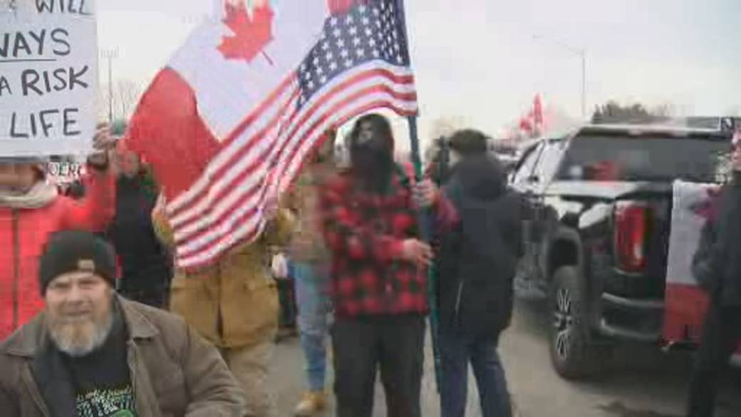 Click to play video: 'Ambassador Bridge protest blockade disrupts car manufacturing sector'