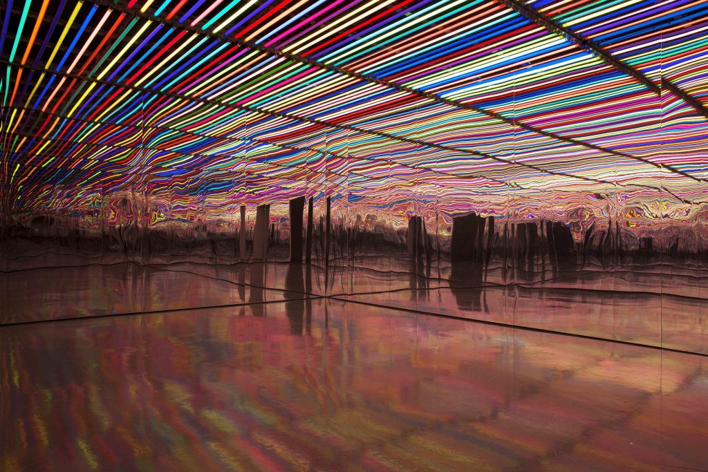 Liz West, <em>An Additive Mix</em>. Photo by Stephen Iles, courtesy of the Color Factory.