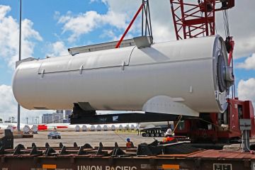 Part of a wind turbine is unloaded. (Photo: Port Corpus Christi) 