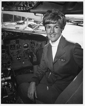 Emily Warner in the cockpit. (Photo: aopa.org)