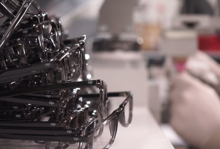 making glasses branding