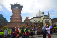 Indonesia enlists Muslim clerics to promote clean energy