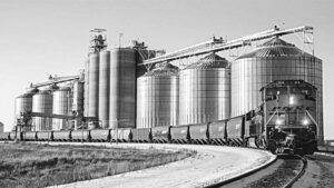 Each railroad reports “unfilled orders” referring to the number of cars a shipper, such as a grain elevator, ordered but did not receive. Between the first quarter of 2021 and the first quarter of 2022, the number of unfilled orders jumped from 93,000 to 137,000 — a 47% increase. Photo by BNSF
