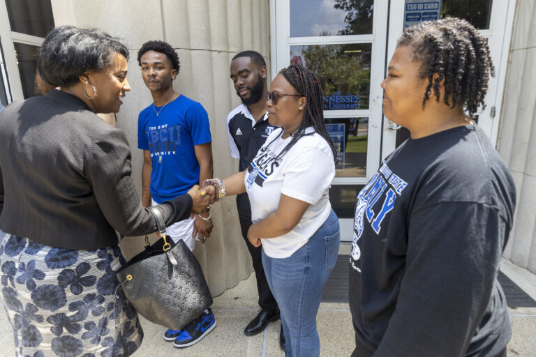 Lowes-Invests-TSU-Students