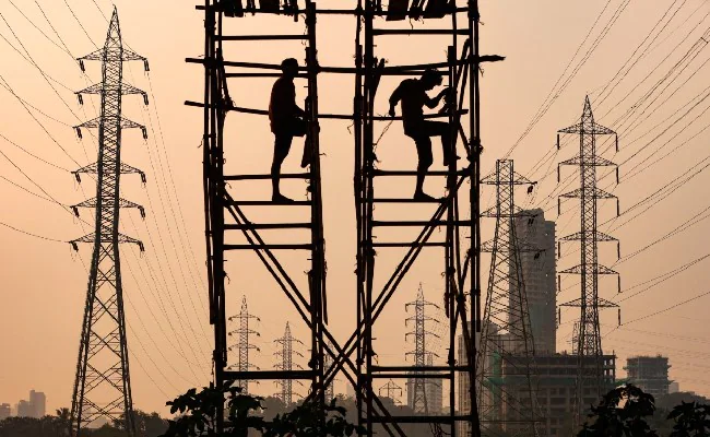 Distribution Companies' Dues To Power Producers Rise 4% In May Distribution Companies' Dues To Power Producers Rise 4% In May