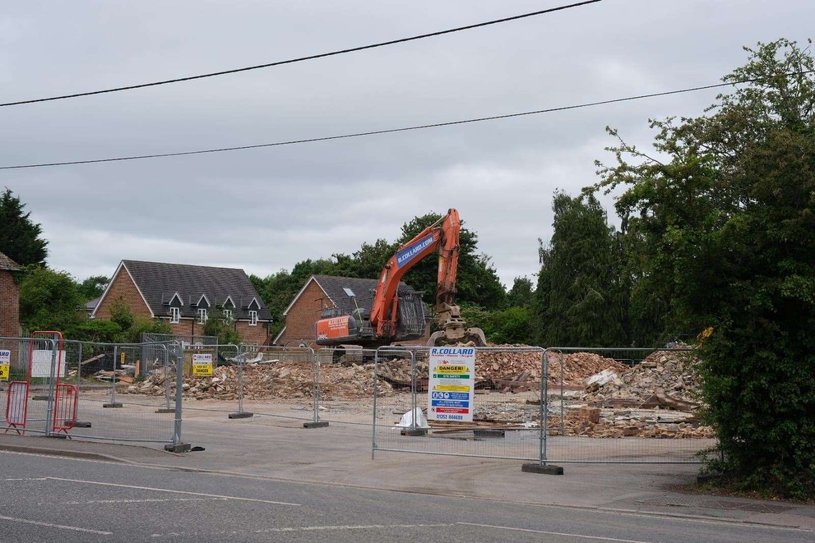 Reading Warehouses had been in Tadley since the 1960s (56930103)