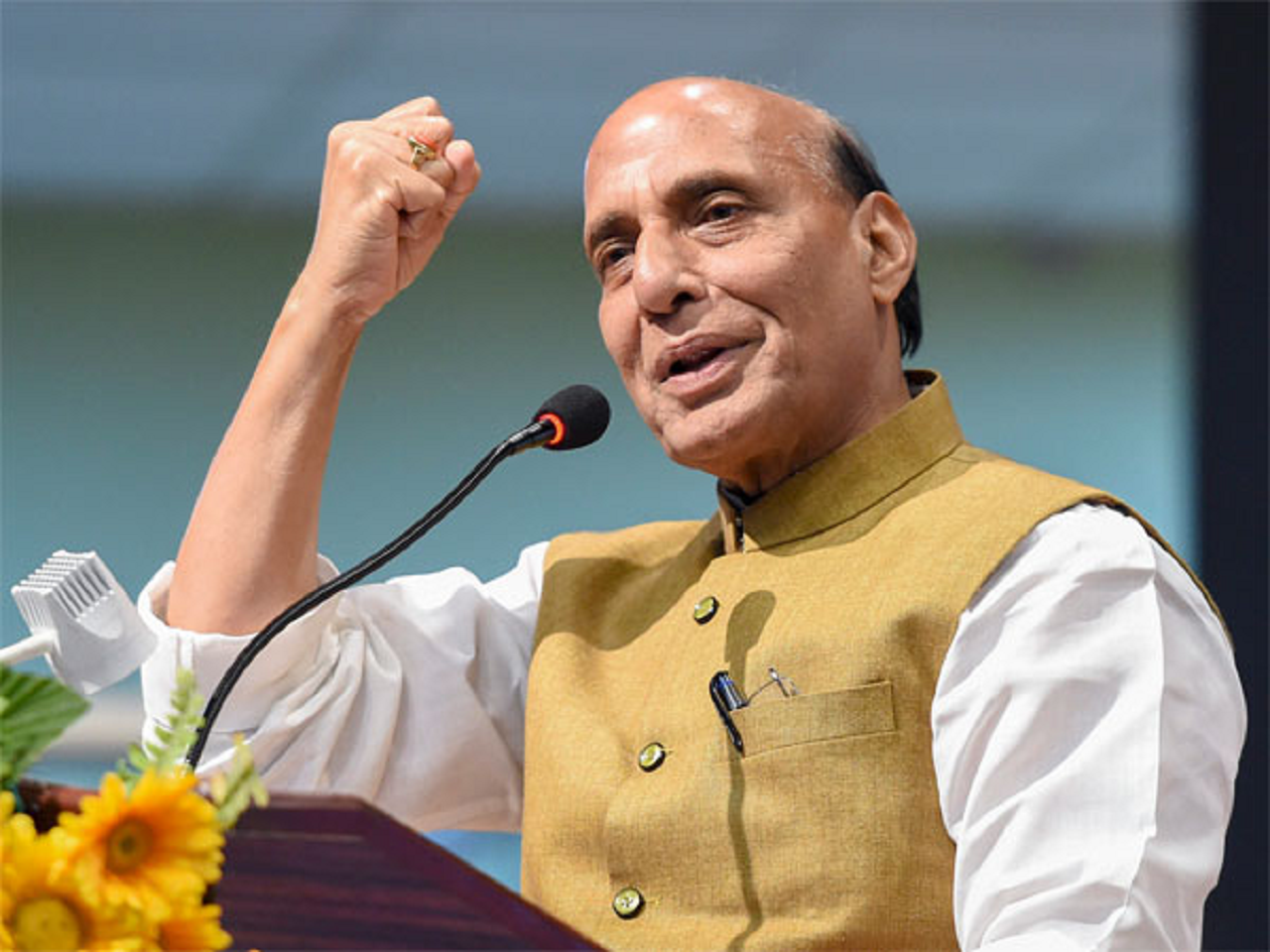 Rajnath Singh-headed DAC clears projects worth Rs 76390 crores for armed forces