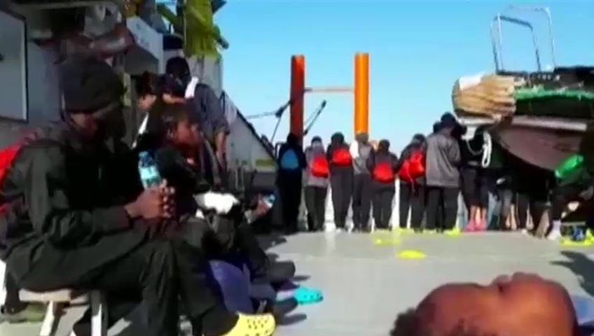 Click to play video: 'Debate over migrants divides Europe'