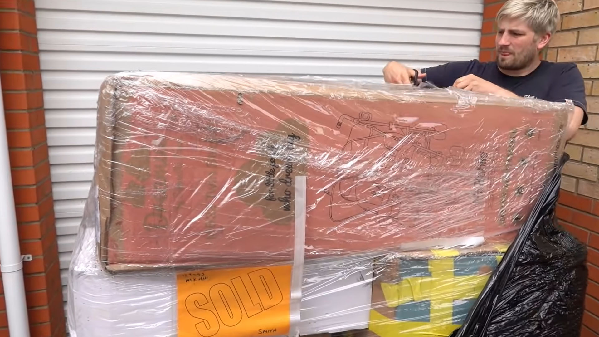 The pallet was so big they didn't know where to begin
