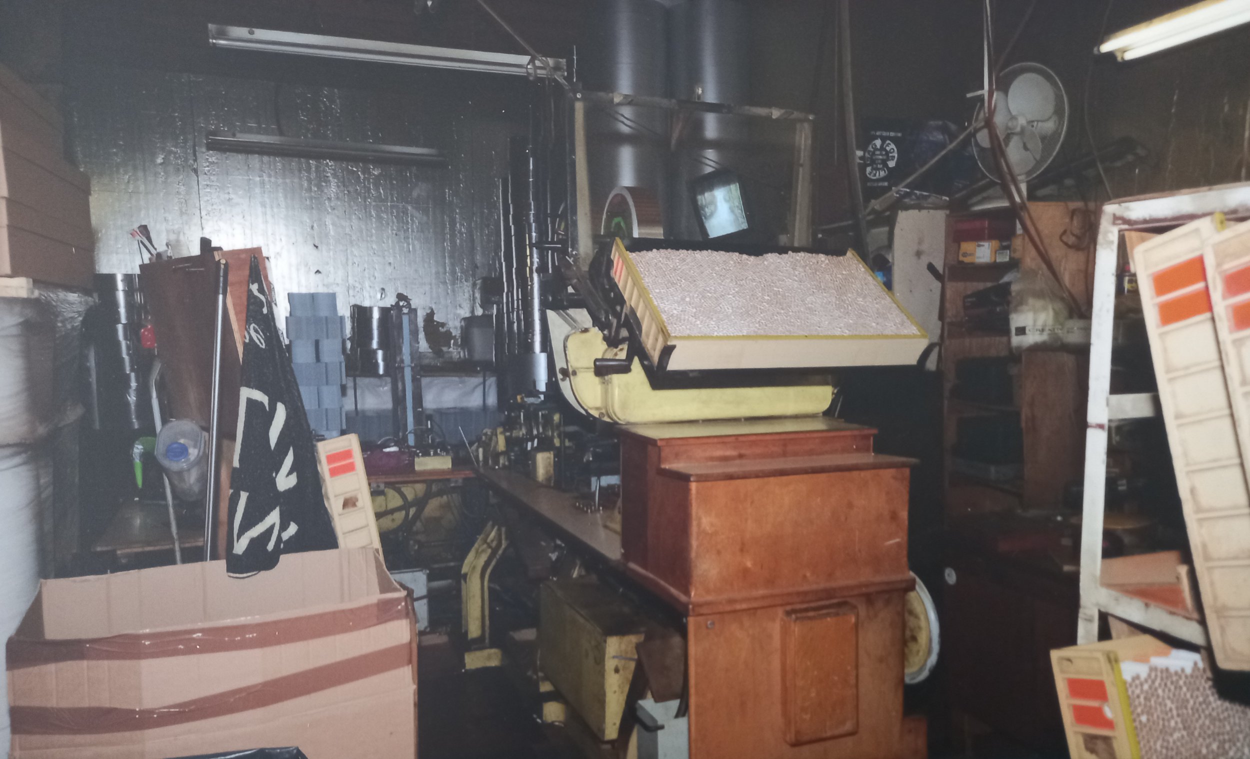 The operation was capable of producing a massive 250,000 cigarettes per hour